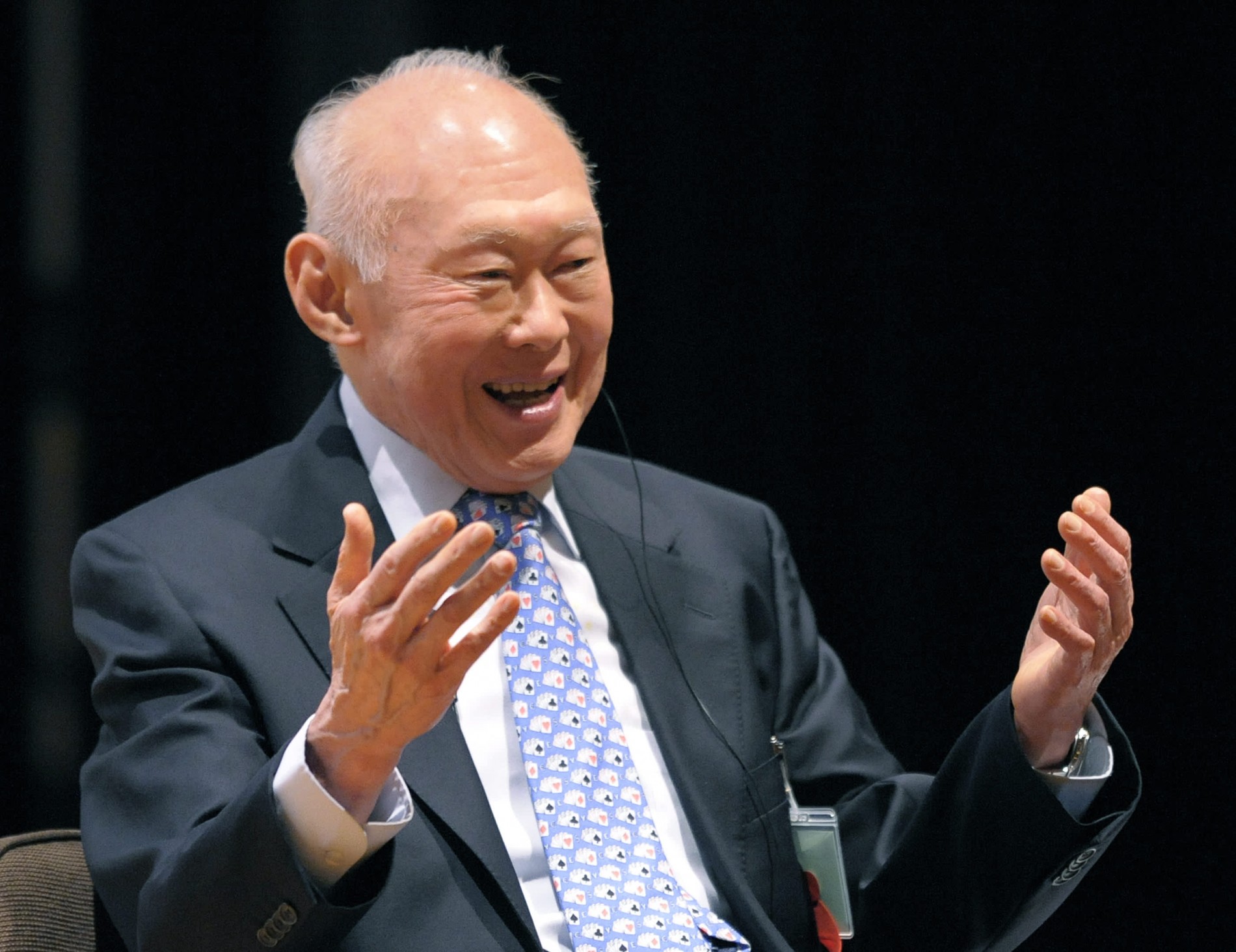 REMEMBERING LEE KUAN YEW AGAINST NIGERIAN POLITICIANS ELEVATING THE CULTURE OF RUNNING GOVERNMENT AS A DYNASTY