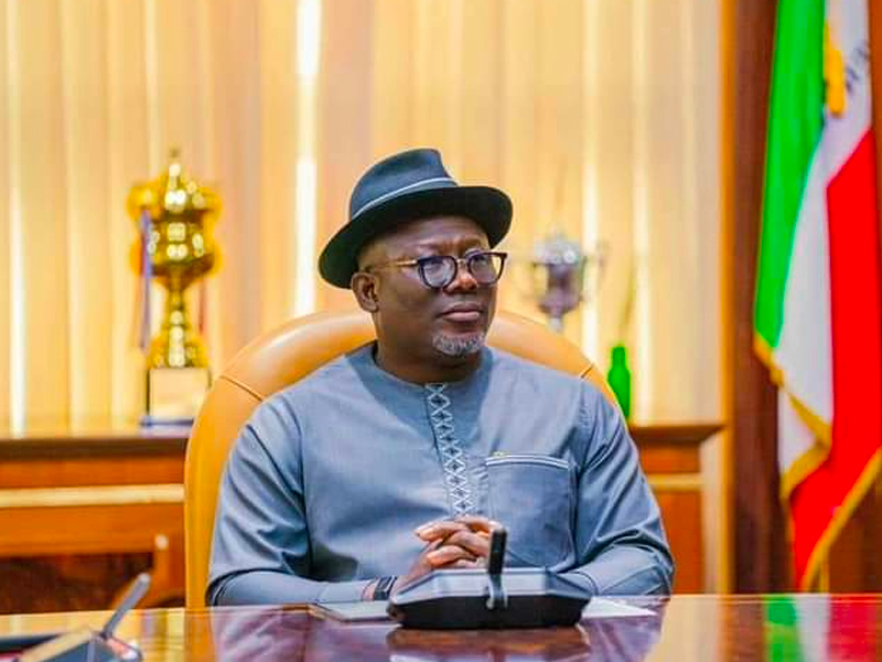 DELTA AT 33 YEARS OF RETROGRESSION